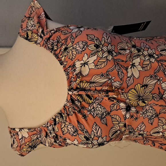 Cute Summer Dress - Picture 3 of 7